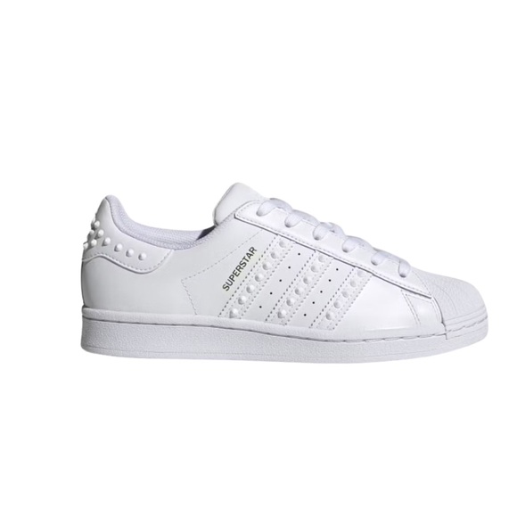 NWOT Adidas Superstar Cloud White Stud Sneakers
